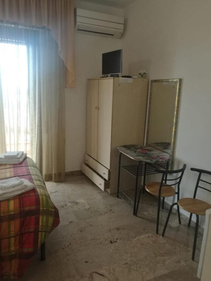 Le Magnolie B&B Roseto Degli Abruzzi Exterior photo